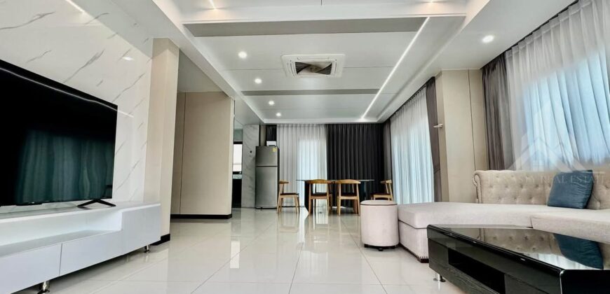 The Lake 4-Bed Pool Villa for Rent in Huay Yai
