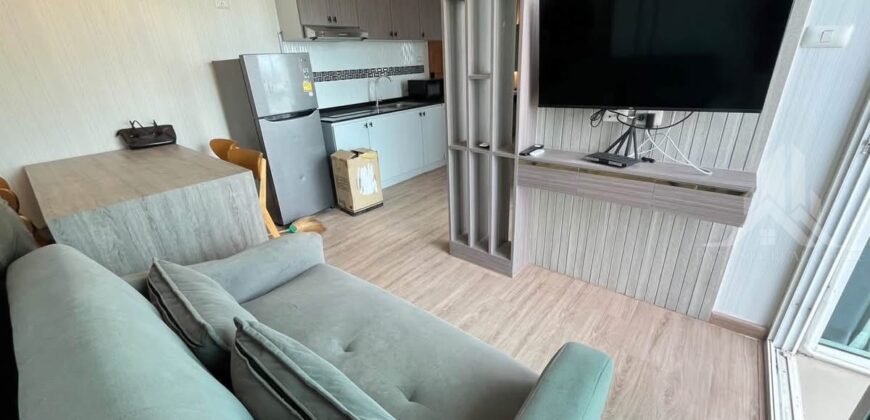 The Twin Towers 2-Bed Condo for Rent in Jomtien with Sea View
