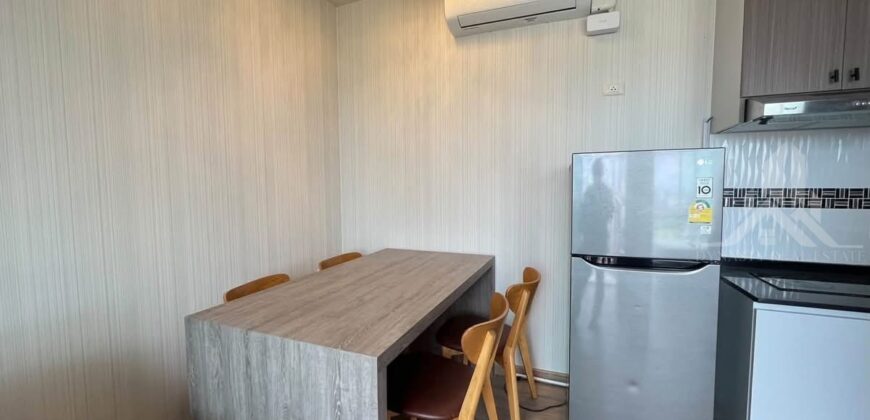 The Twin Towers 2-Bed Condo for Rent in Jomtien with Sea View