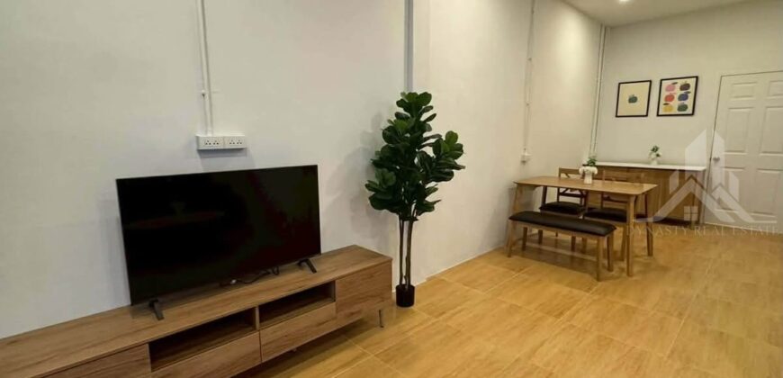 2-Bed Town House for Rent in Thepprasit Jomtien