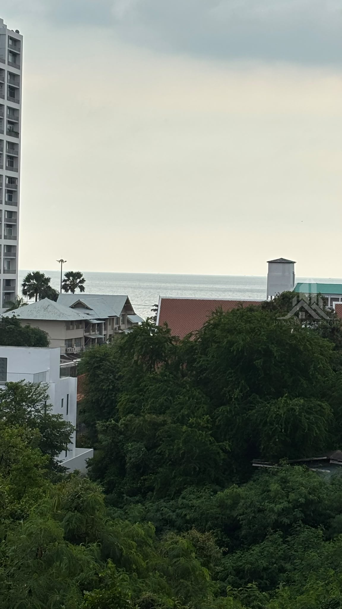 Jomtien chain condotel for sale foreign quota