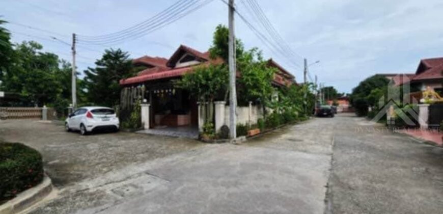Apirat Village Nong Pla Lai 3-Bed House for Sale