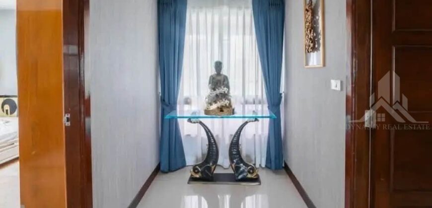 Baan Haad U Thong Pratumnak 3-Bed Beachfront Condo for Sale