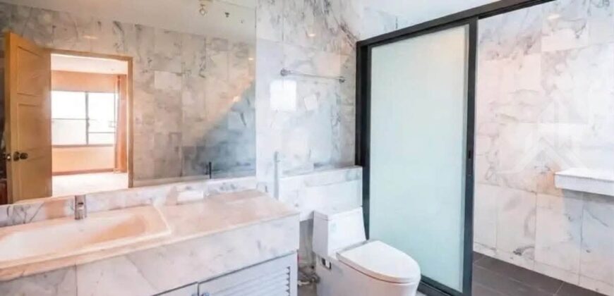 Baan Haad U Thong Pratumnak 3-Bed Beachfront Condo for Sale