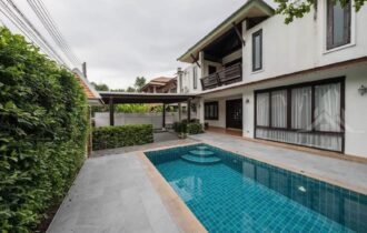Baan Natcha 6-Bed Pool Villa for Rent in Central Pattaya