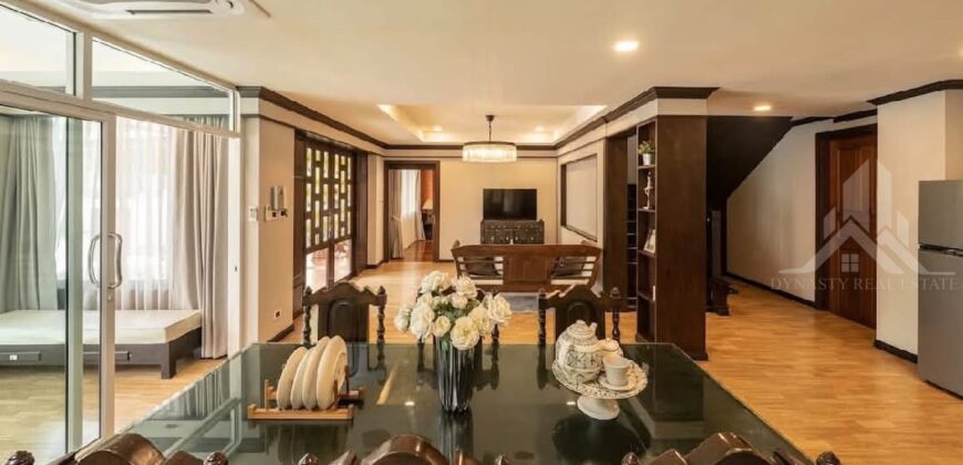 Baan Natcha 6-Bed Pool Villa for Rent in Central Pattaya