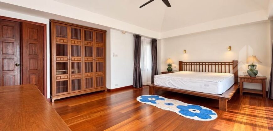 Chateau Dale Jomtien 1-Bed Duplex Condo for Rent