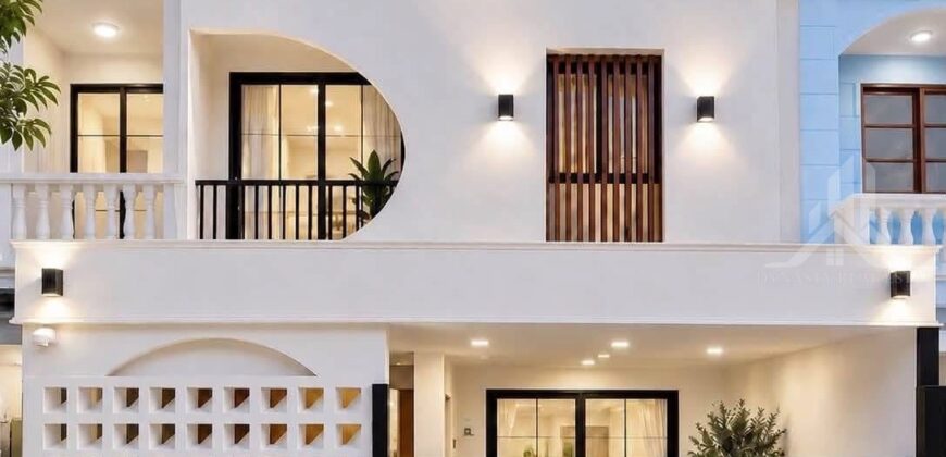 Chuan Fan Village 3-Bed House in Village for Rent in Pattaya
