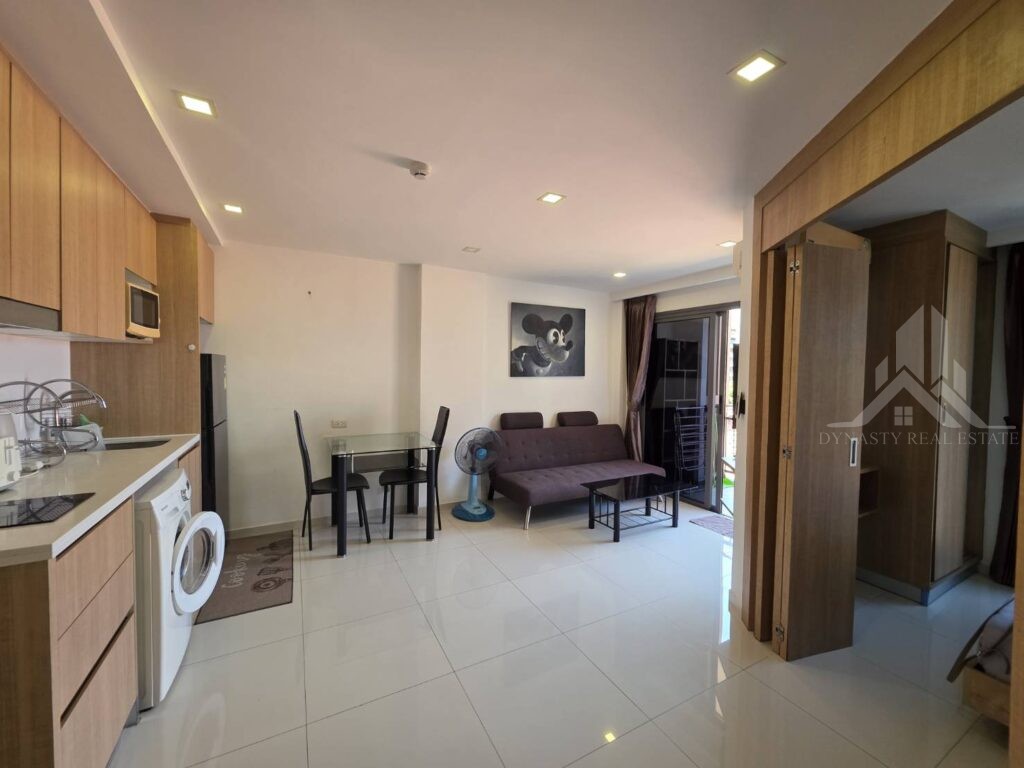 City garden pratumnak condo for rent
