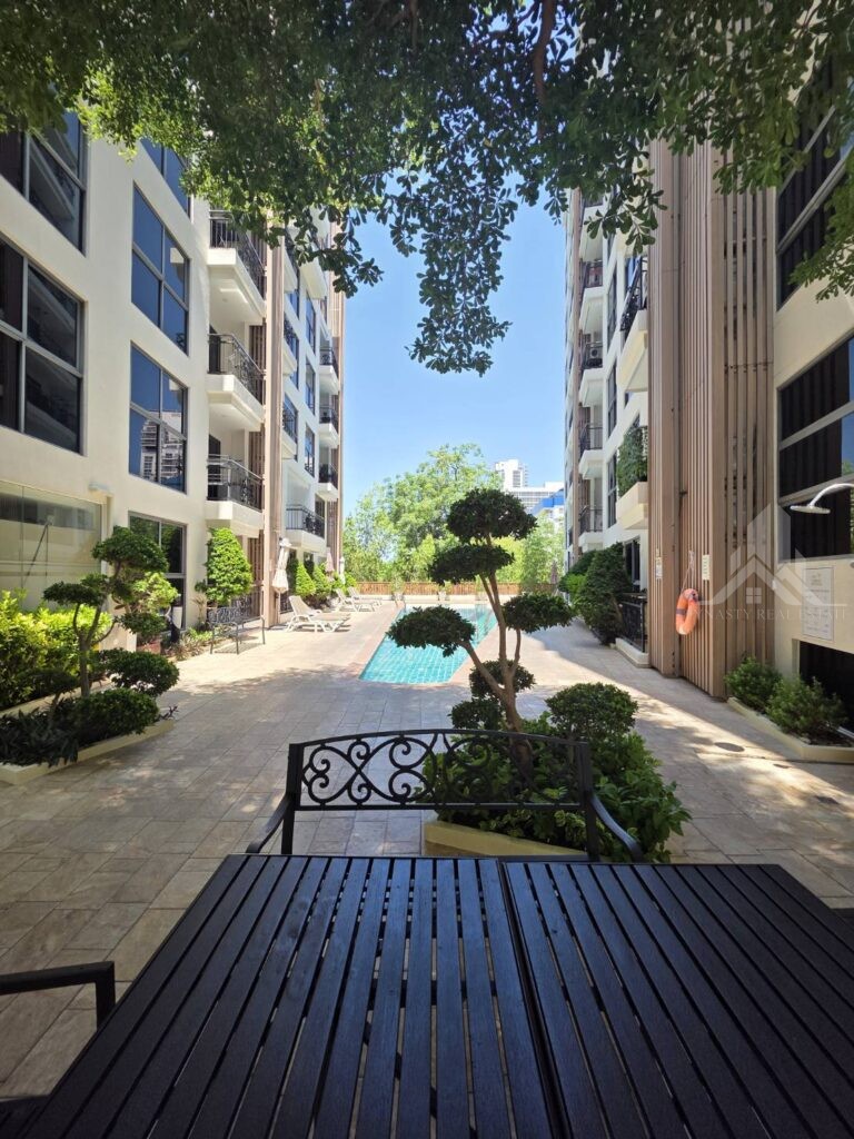City garden pratumnak condo for rent - photo 4