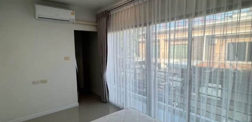 City Garden Tropicana 1-Bed Pool Access Condo for Sale