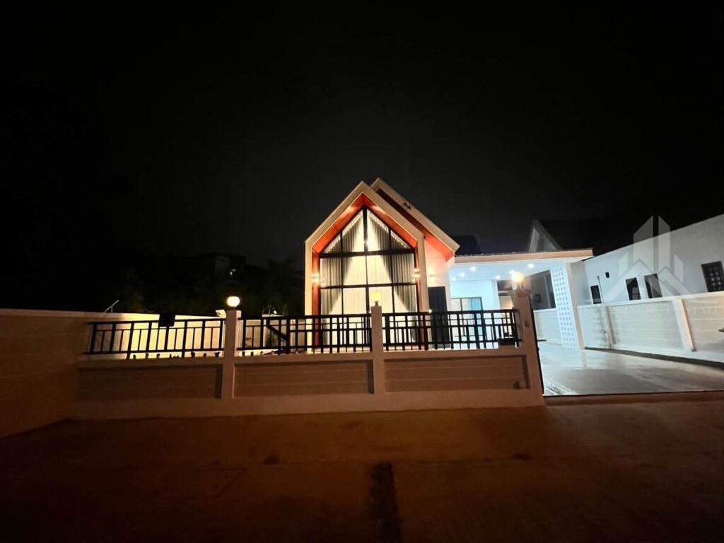 Detached house naklua for rent