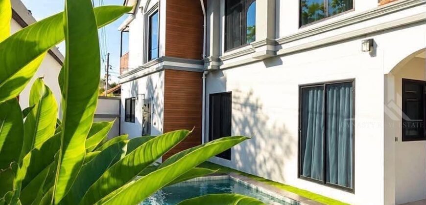 Emerald Pool Villa Pattaya 5-Bed Pool Villa for Sale