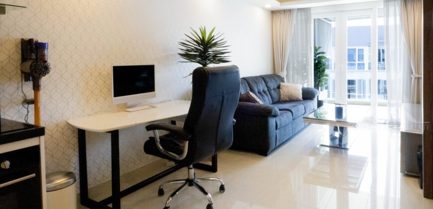 Grand Avenue Residence 2-Bed Pool View Condo for Sale