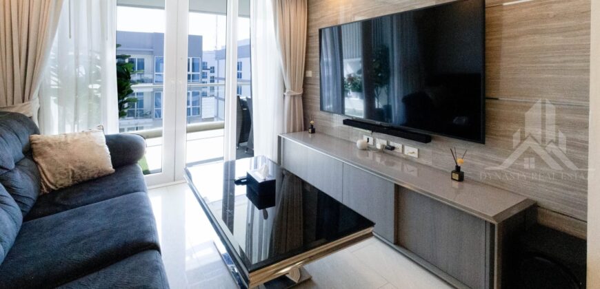 Grand Avenue Residence 2-Bed Pool View Condo for Sale