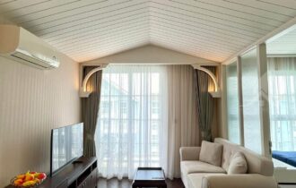 Grand Florida Beachfront 1-Bed Condo for Rent in Na Jomtien