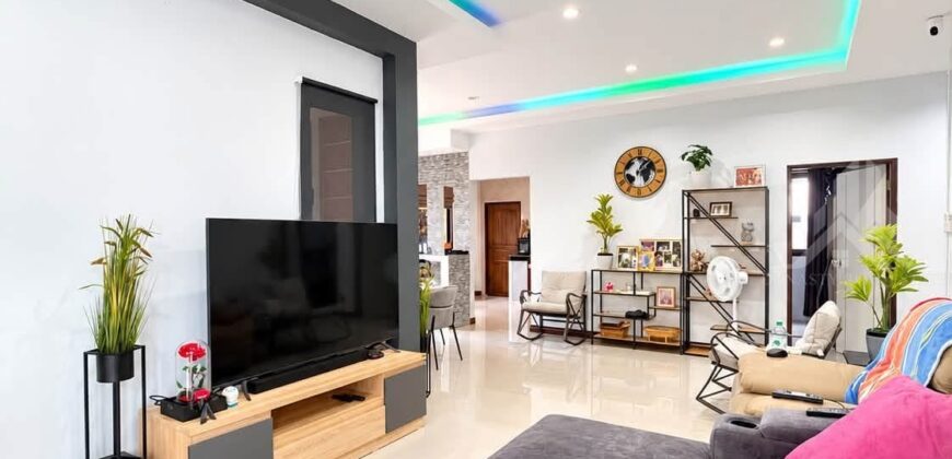3-Bed Pool Villa for Sale in Huay Yai – Fully Furnished