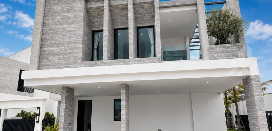 Huai Yai 5-Bed Private Pool Villa for Rent, Pattaya