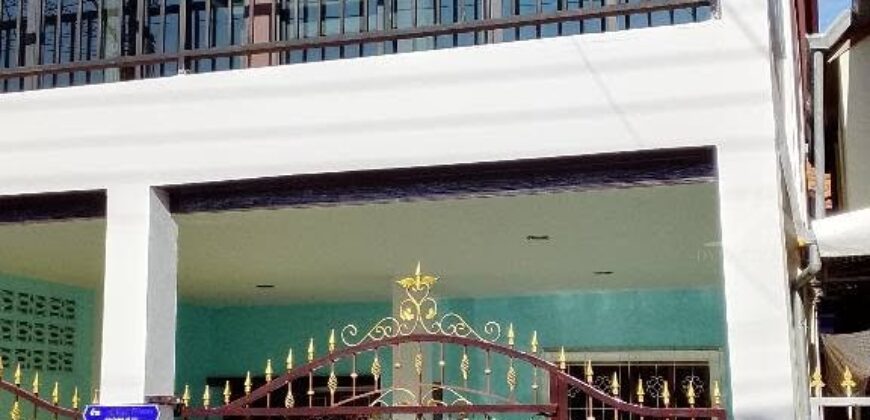 Khao Talo Soi 6 2-Storey 4-Bed Shophouse for Sale, Pattaya