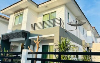 Lake Valley Bowin 3-Bed House for Rent – Fully Furnished
