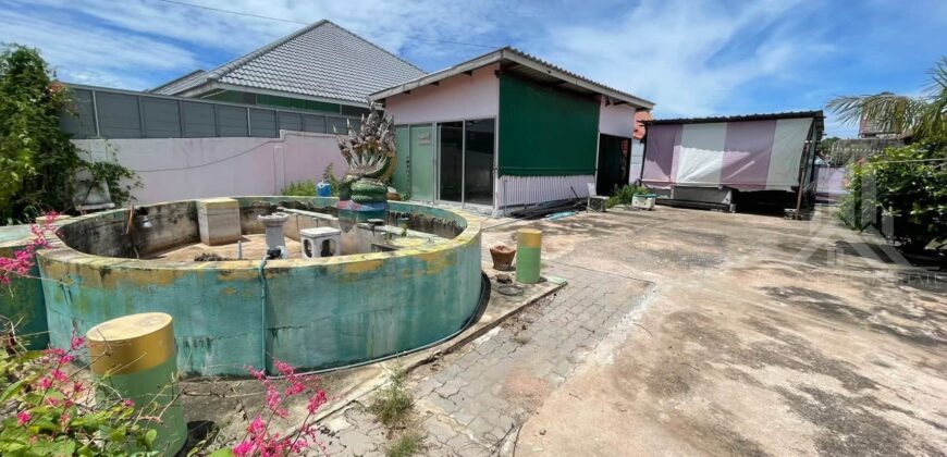 Land with Small House for Sale, Pattaya Land & House Village