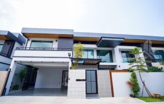 M Mountain Village 6-Bed House for Sale or Rent – Thung Klom-Tan Man, Pattaya
