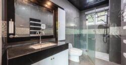 Na Jomtien 5-Bed Private Pool Villa for Sale near Nong Nooch