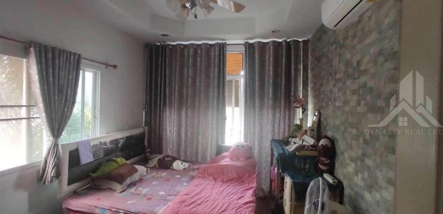 Ngam Charoen 14 3-Bed Corner Townhouse for Sale, Pattaya