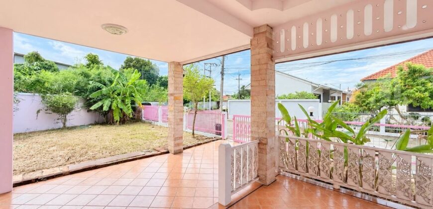 Noen Plub Wan Village 3 2-Bed House for Rent, Pattaya