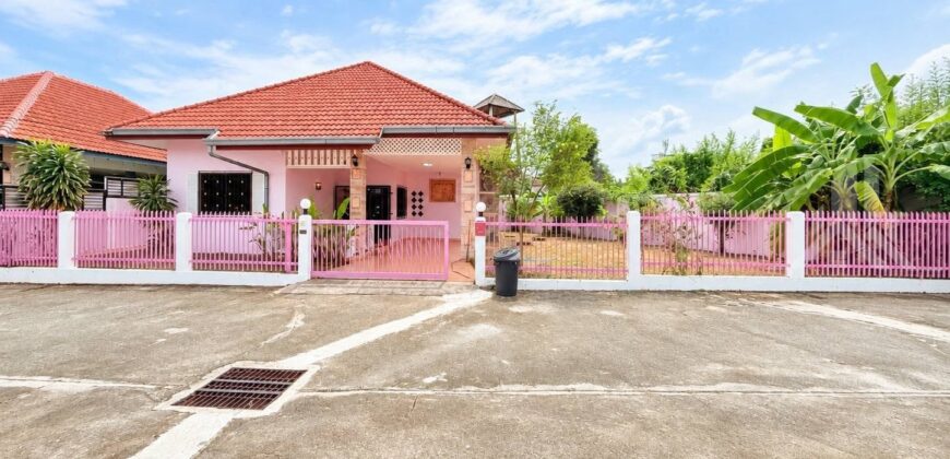 Noen Plub Wan Village 3 2-Bed House for Rent, Pattaya
