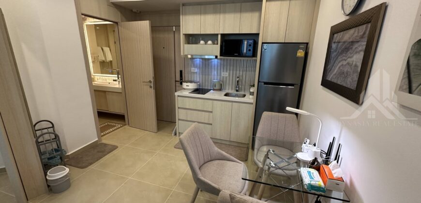 Olympus City Garden 1-Bed Pool View Condo for Rent, Pattaya