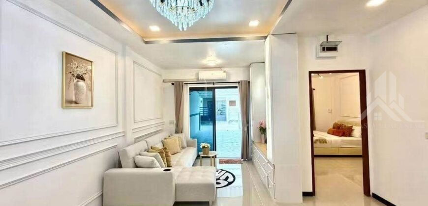 Pattaya Green Ville 4-Bed Townhouse for Sale, East Pattaya