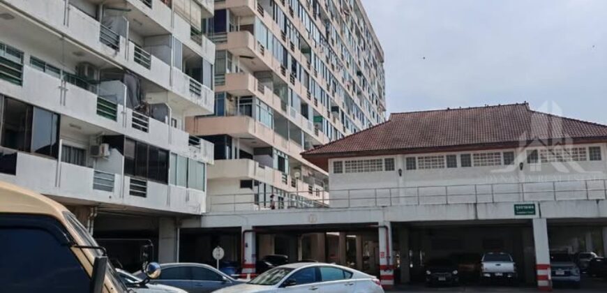 Pattaya Plaza Condotel End-Unit Condo for Sale, Central Pattaya