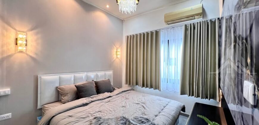 Pattaya Rung Rueang Village 2-Bed Townhouse for Sale