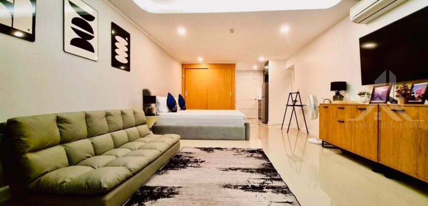 Jomtien Plaza Condotel for Rent – Studio, Sea View