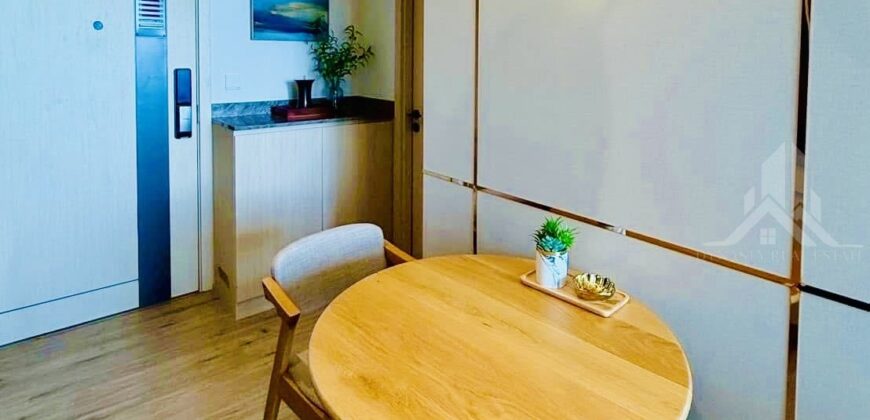 AROM WONGAMAT 1-Bed Condo for Sale & Rent with Sea View