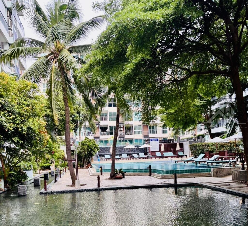 Diamond suites resort condominium for sale & rent