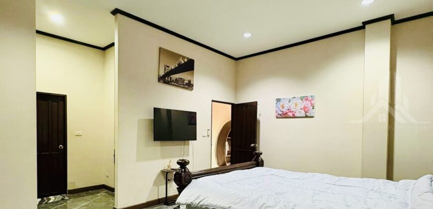 Manthara Village 3-Bed Pool Villa for Rent in Pattaya