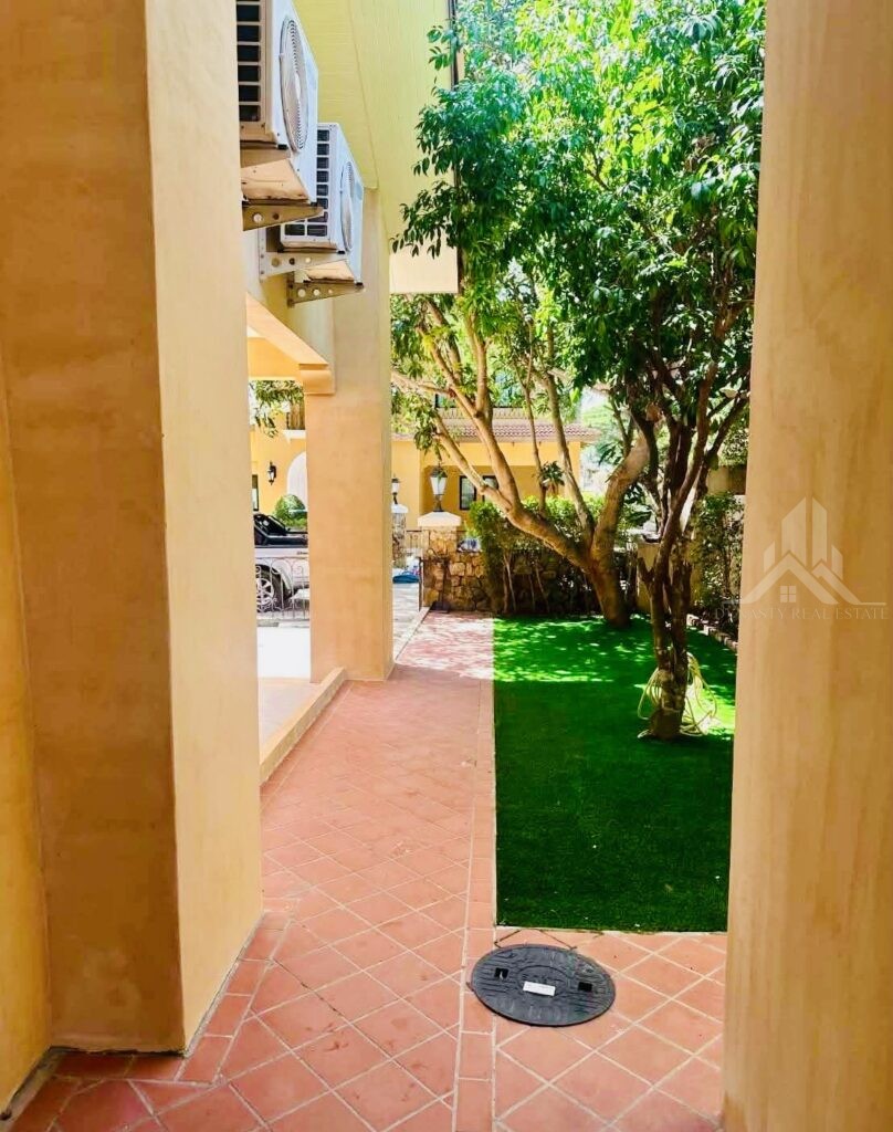 Estella pattaya 4-bed pool villa for rent