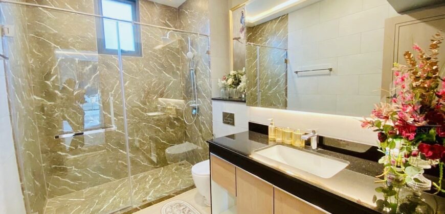 Madcha Nirvana Pattaya 4-Bed Pool Villa for Sale & Rent