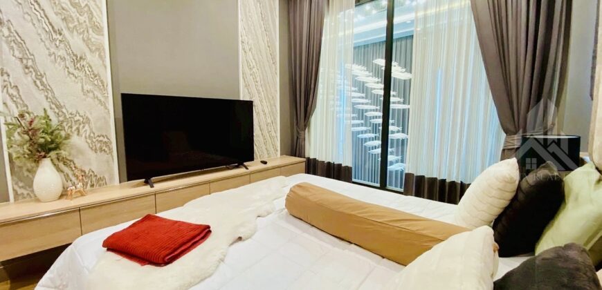 Madcha Nirvana Pattaya 4-Bed Pool Villa for Sale & Rent