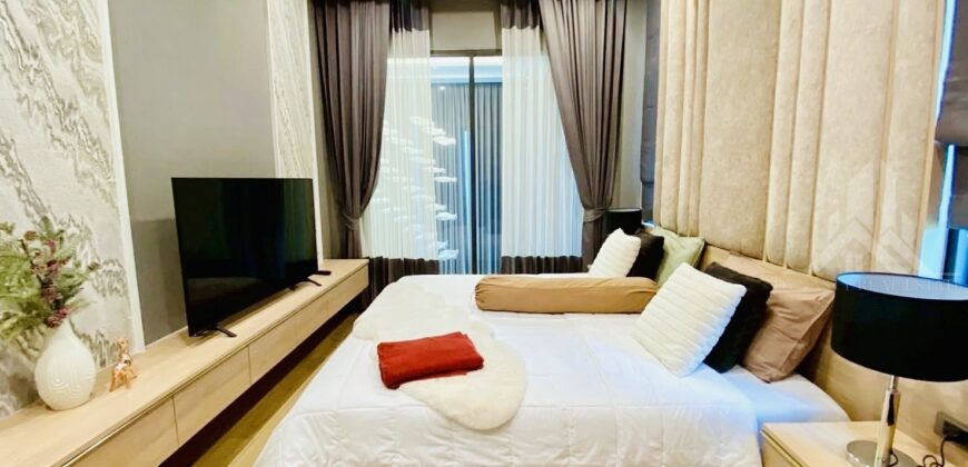 Madcha Nirvana Pattaya 4-Bed Pool Villa for Sale & Rent