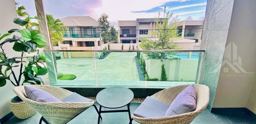 Madcha Nirvana Pattaya 4-Bed Pool Villa for Sale & Rent
