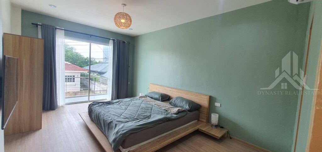 View Point Jomtien 6-Bed Pool Villa For Sale &Amp; Rent For Sale In Pattaya View point jomtien 6-bed pool villa for sale & rent