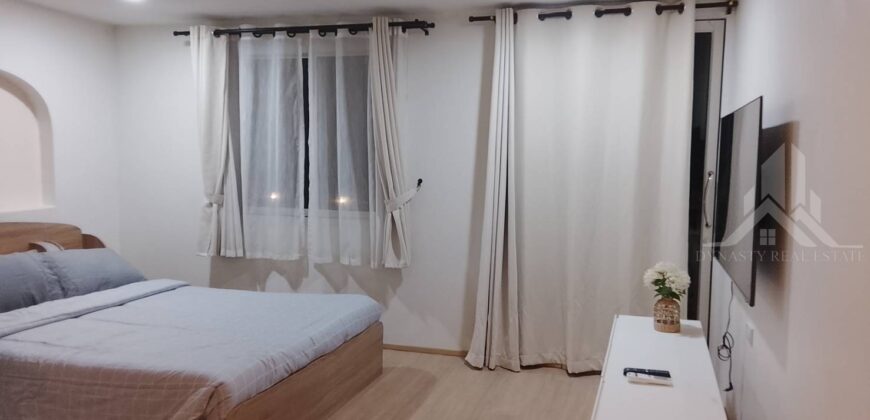 View Point Jomtien 6-Bed Pool Villa for Sale & Rent
