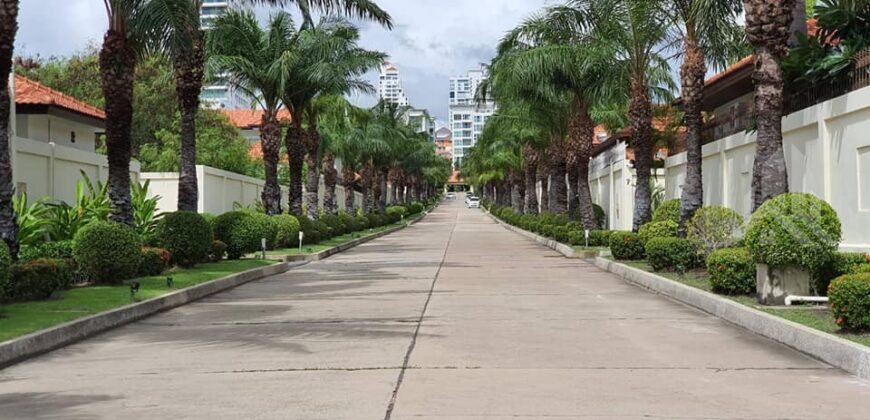 Majestic Pool Villa for Sale & Rent in Pattaya – 3 Bedrooms
