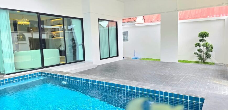 3-Bed Pool Villa for Sale on Soi Lablae, East Pattaya