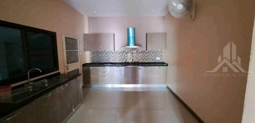 Pornthep 5 Village 3-Bed House for Sale, Pattaya