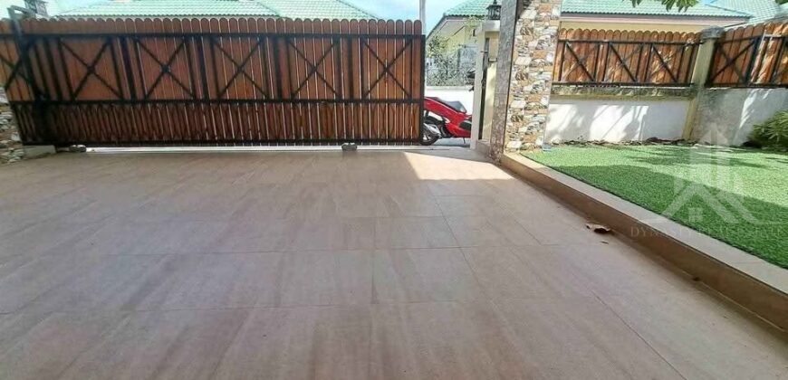 Pornthep 5 Village 3-Bed House for Sale, Pattaya