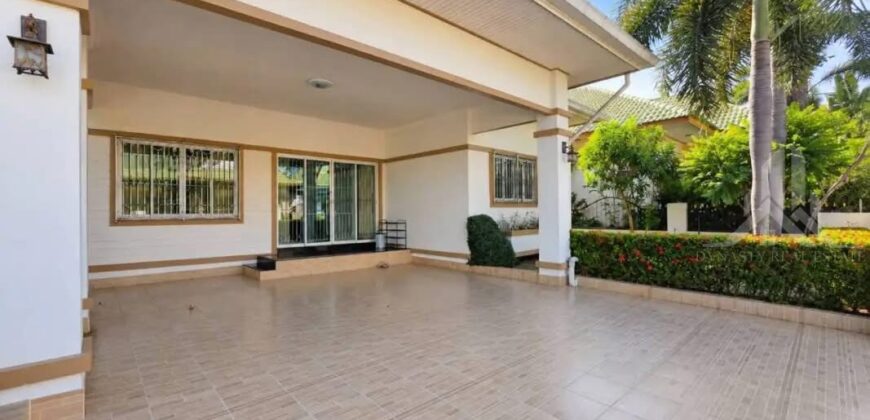 Pornthep Garden Village 3 House for Rent with Swimming Pool, Nong Pla Lai – 3 Bed